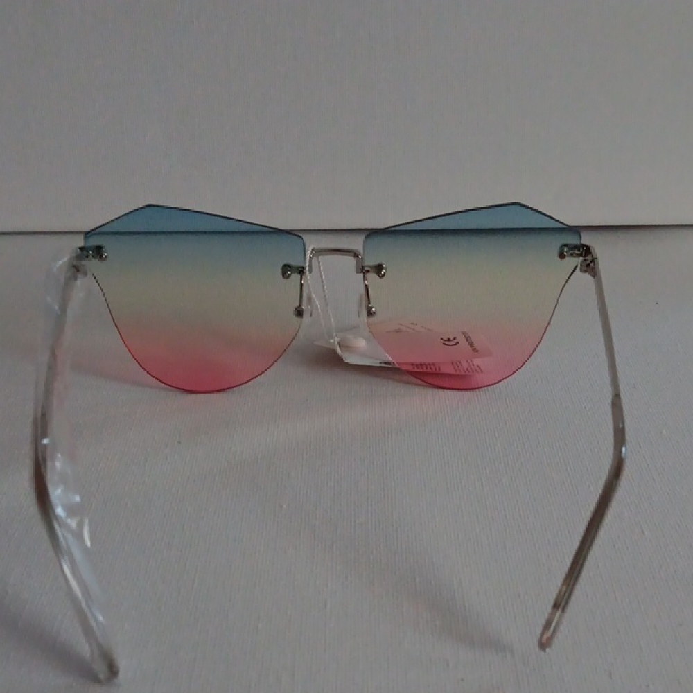 Gradient Blue Pink Rimless Sunglasses - Picture 3 of 4